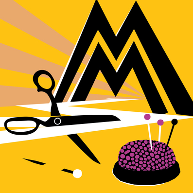 Stilisierte Illustration mit einer großen schwarzen Schere, einem schwarz-lila-gemusterten Nadelkissen und dem schwarzen Buchstaben „M“ vor gelbem Hintergrund.